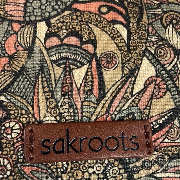 SAKROOTS Floral Wristlet Purse Handbag Braided Strap 10” W x 6 1/2”L - Picture 4 of 7